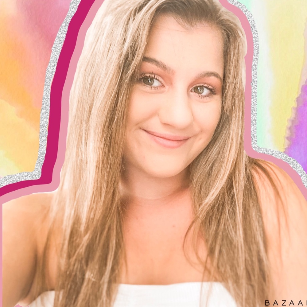 Meet your Posher, Alexandra
